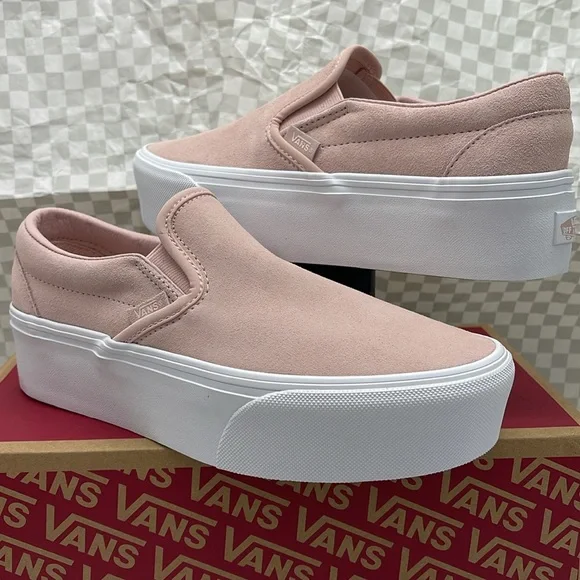 Vans WMNS Platform Sneakers Classic Slip-On Stackform
Mono Embroidery Rose Smoke - Picture 8 of 16